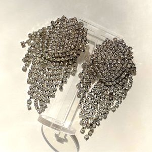 Gorgeous Silver Metallic Rhinestone Waterfall Pierced Earrings